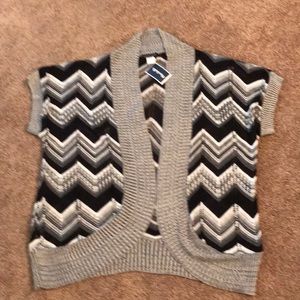 Plus size lightweight sweater vest NWT